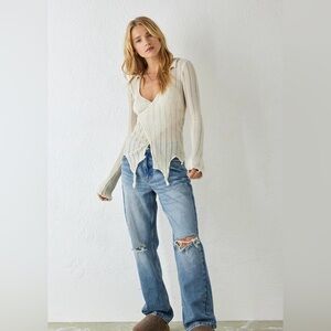 EUC Urban Outfitters BDG Women’s Baggy Bootcut Distressed Jeans!